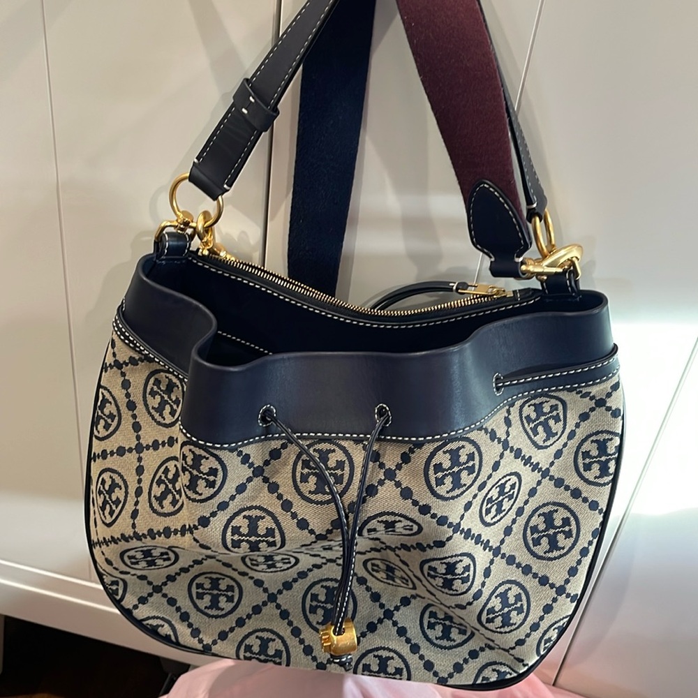 Tory Burch pocketbook